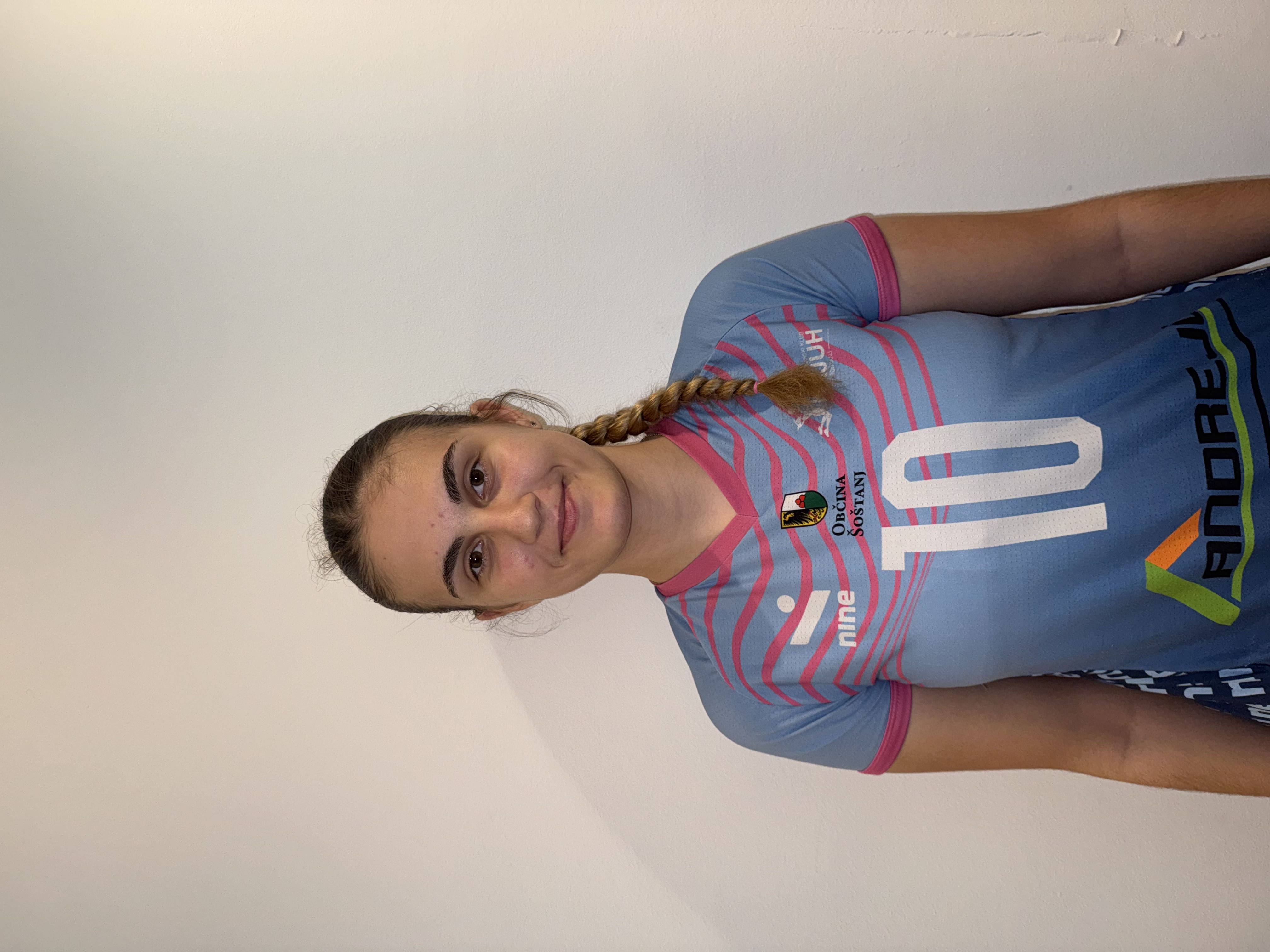 Larisa Modrić